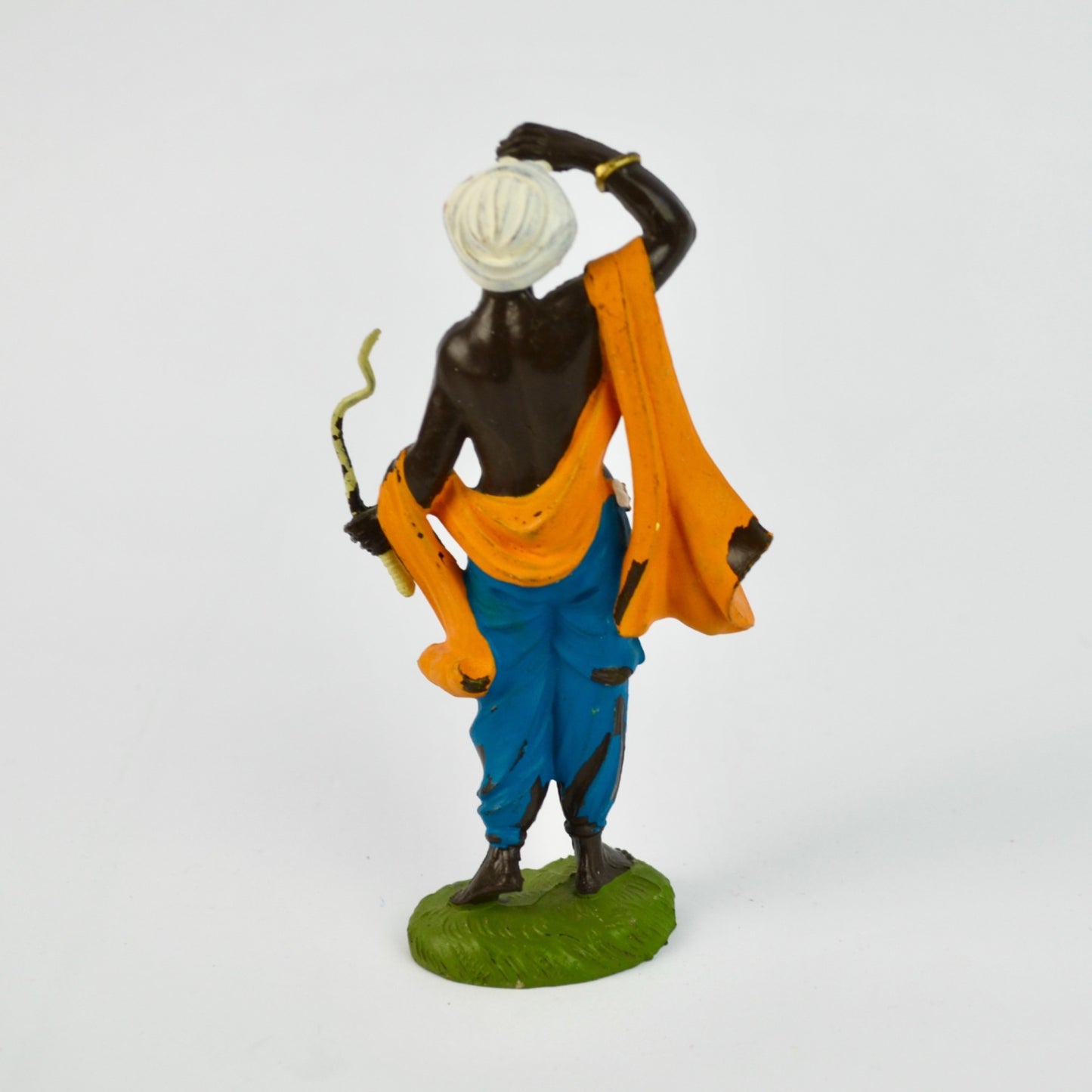 Hand-Painted Depose Italy Figurine With Scarf & Bow Nativity Decorative Figurine