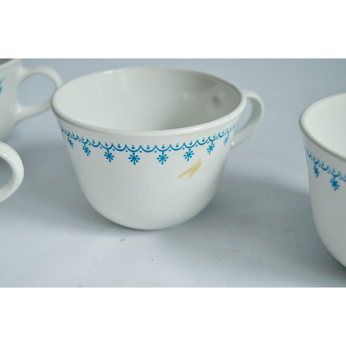 Corelle Snowflake Blue Garland Set of 4 Coffee Mugs Cups