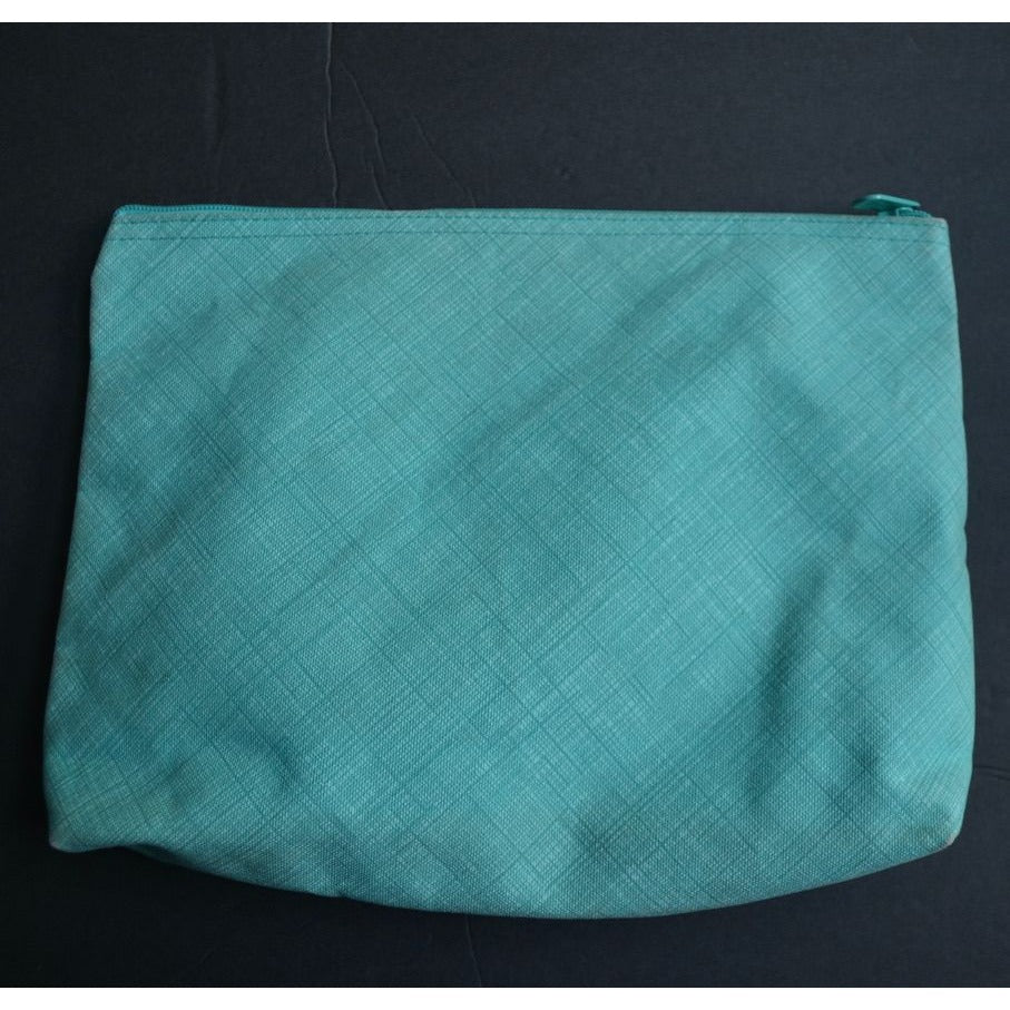Thirty-One Pocket-A-Tote Turquoise Cross Pop Embroidered Flower Bag