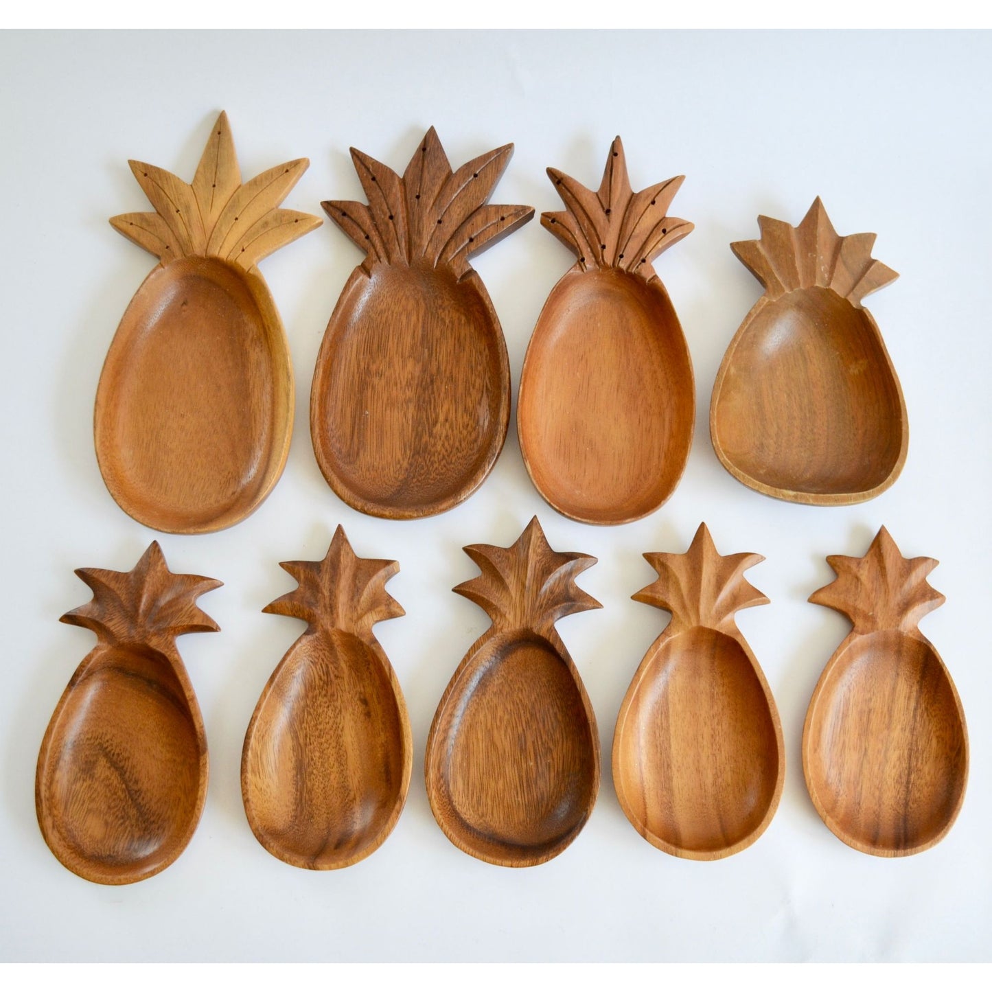 Hawaii Pineapple Wooden Food Display Trays Lot of 9 Various Sizes