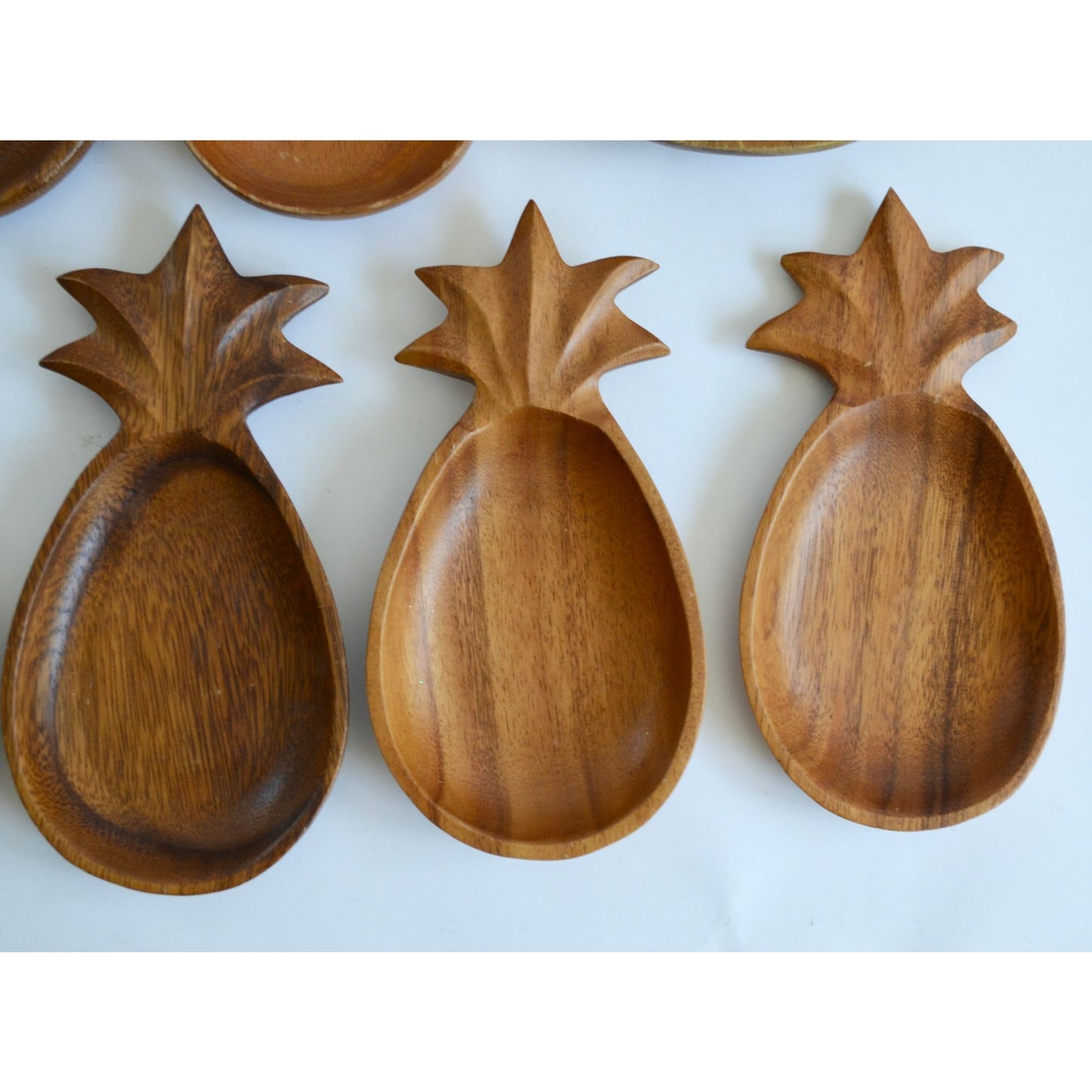 Hawaii Pineapple Wooden Food Display Trays Lot of 9 Various Sizes