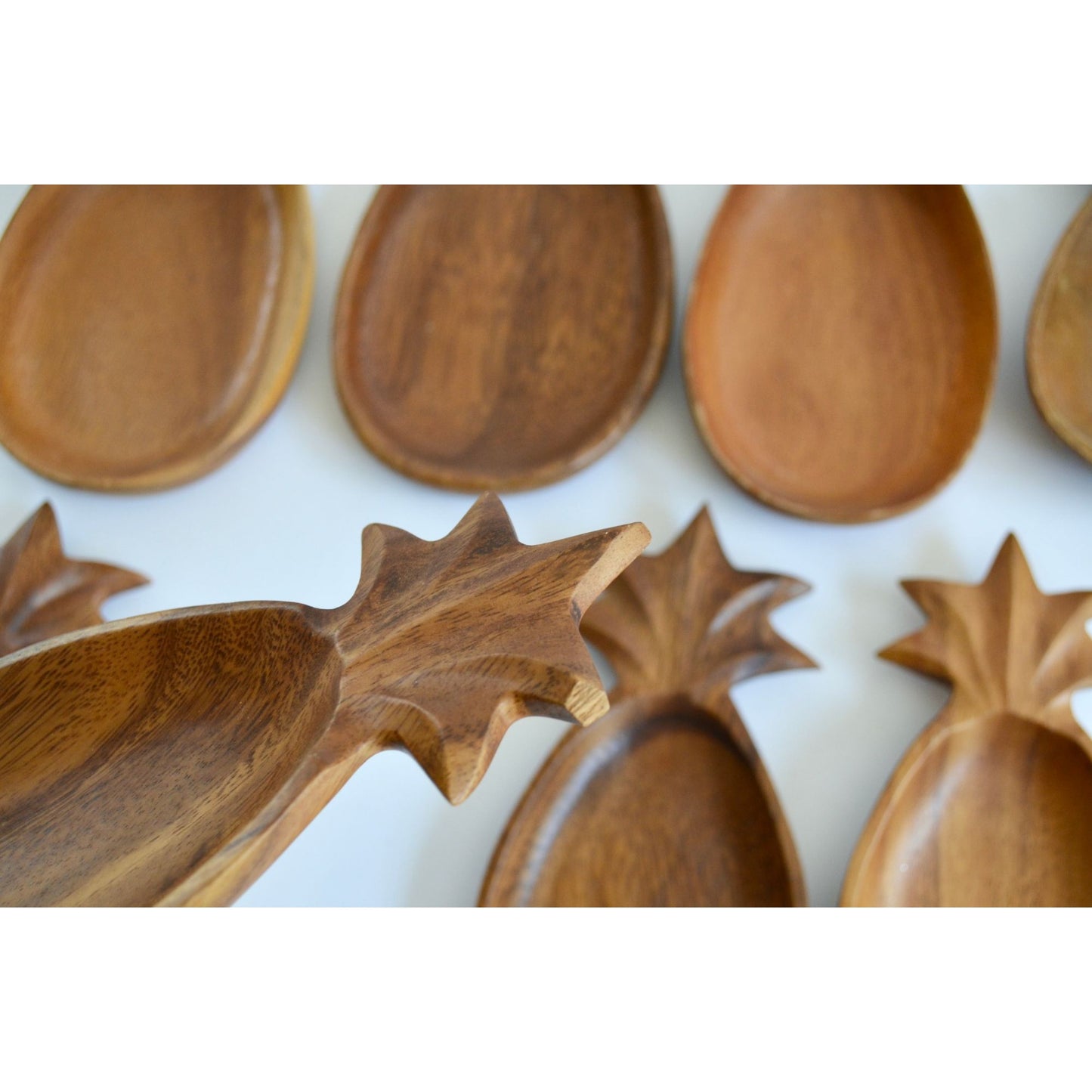 Hawaii Pineapple Wooden Food Display Trays Lot of 9 Various Sizes