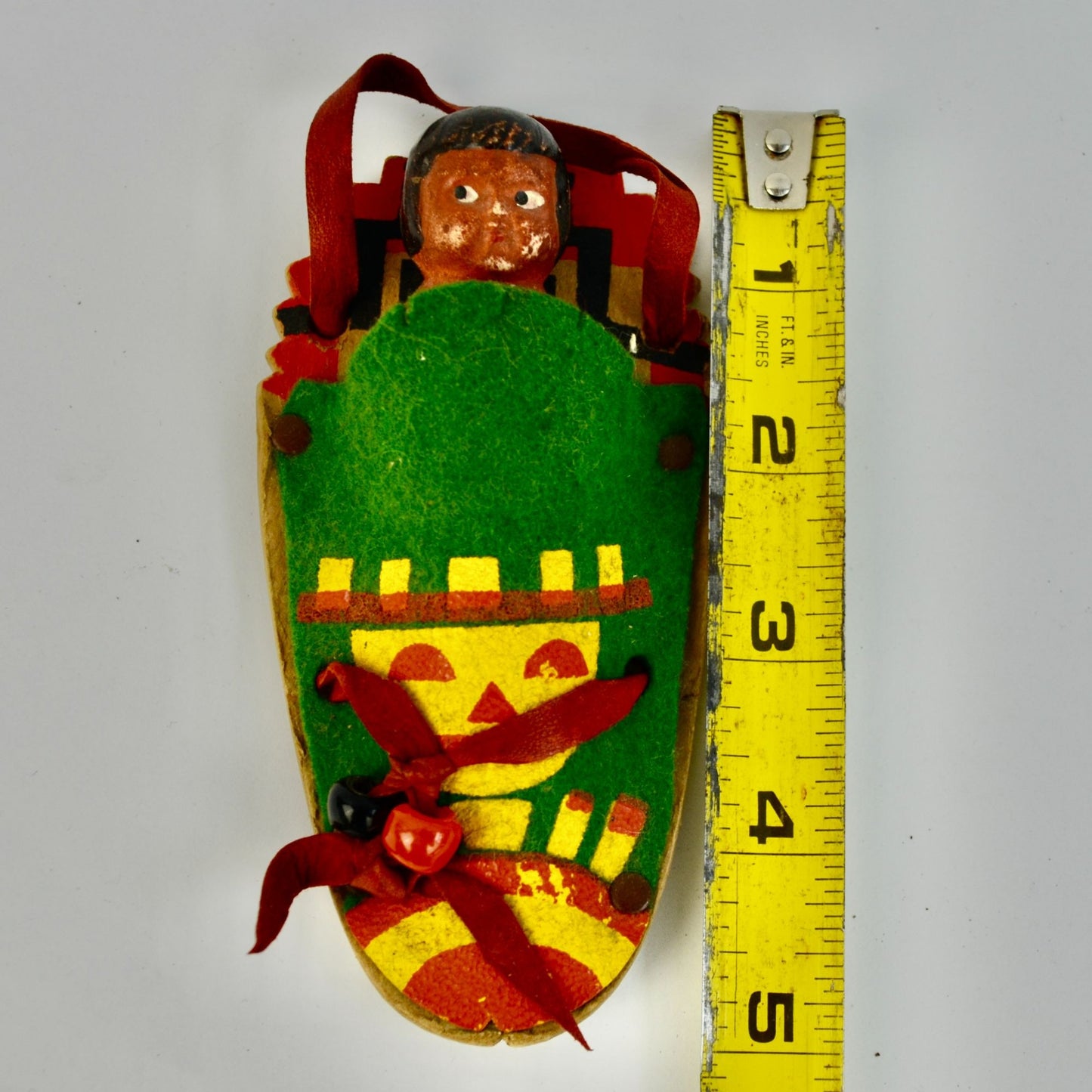 Vintage 1930-1940's Native American Papoose Doll w/ Cradleboard