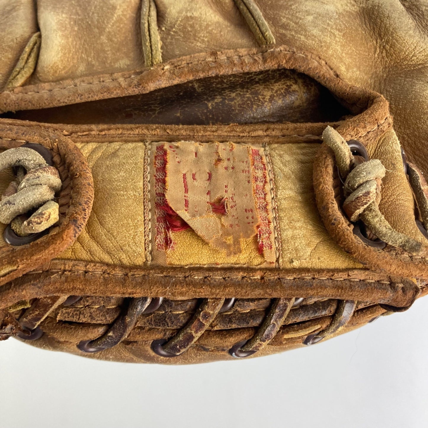 Vintage Hutch 250 Wes Westrum Model Catchers Mitt Baseball Glove Cincinnati, OH