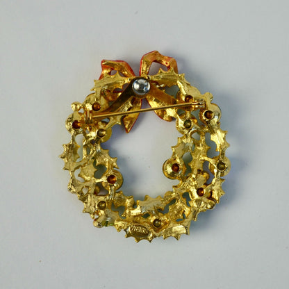 Weiss Christmas Wreath Brooch Rhinestone Jeweled Vintage