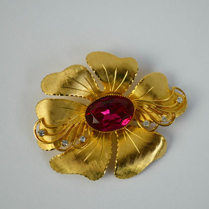 Vintage Textured Polished Gold Tone Red/Pink Rhinestone CZ Brooch