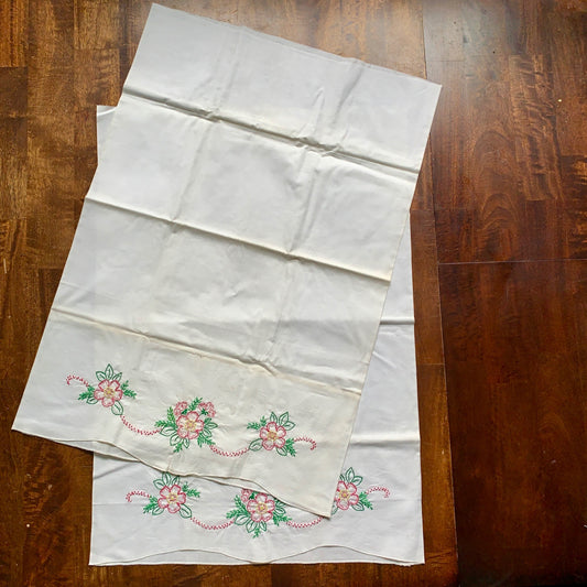 Vintage Hand Embroidered Pillowcases Floral Flowers Pair of 2 Set