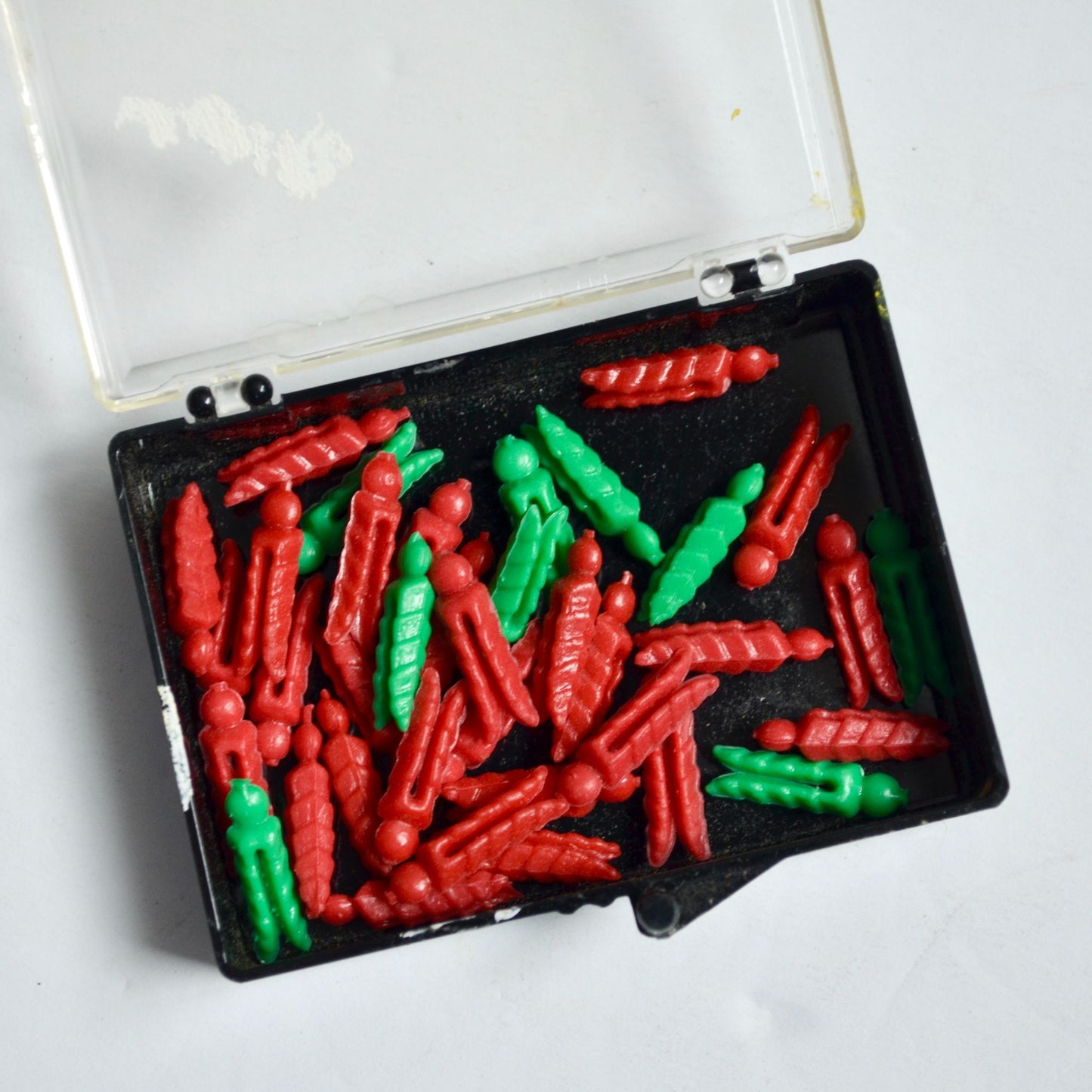 Vintage Christmas Card Holder Pins