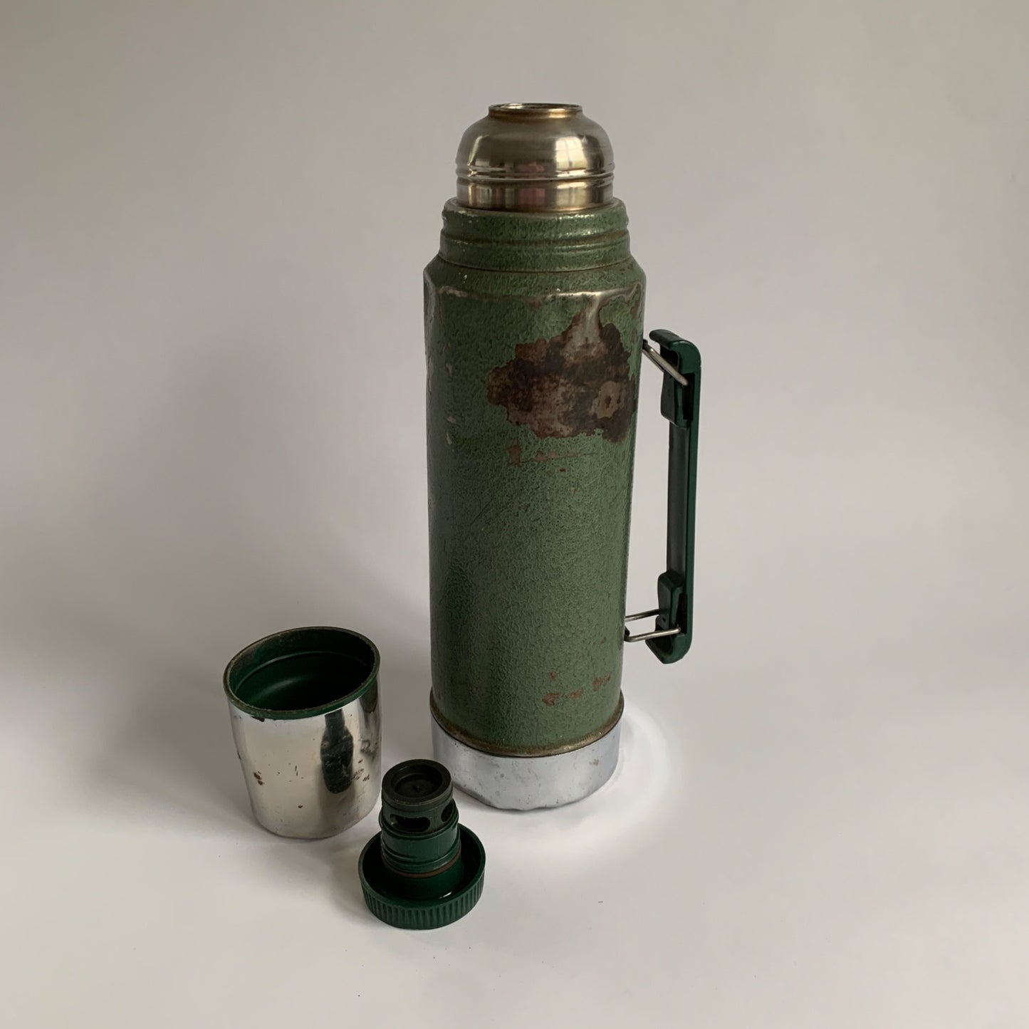 Stanley Vintage A-944DH Green Dented WORKING MAN'S Thermos