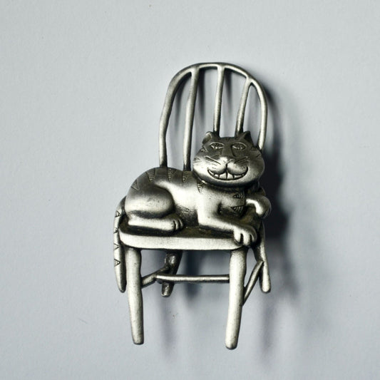 JJ Jonette Smiling Cat on Chair Brooch Silver Vintage