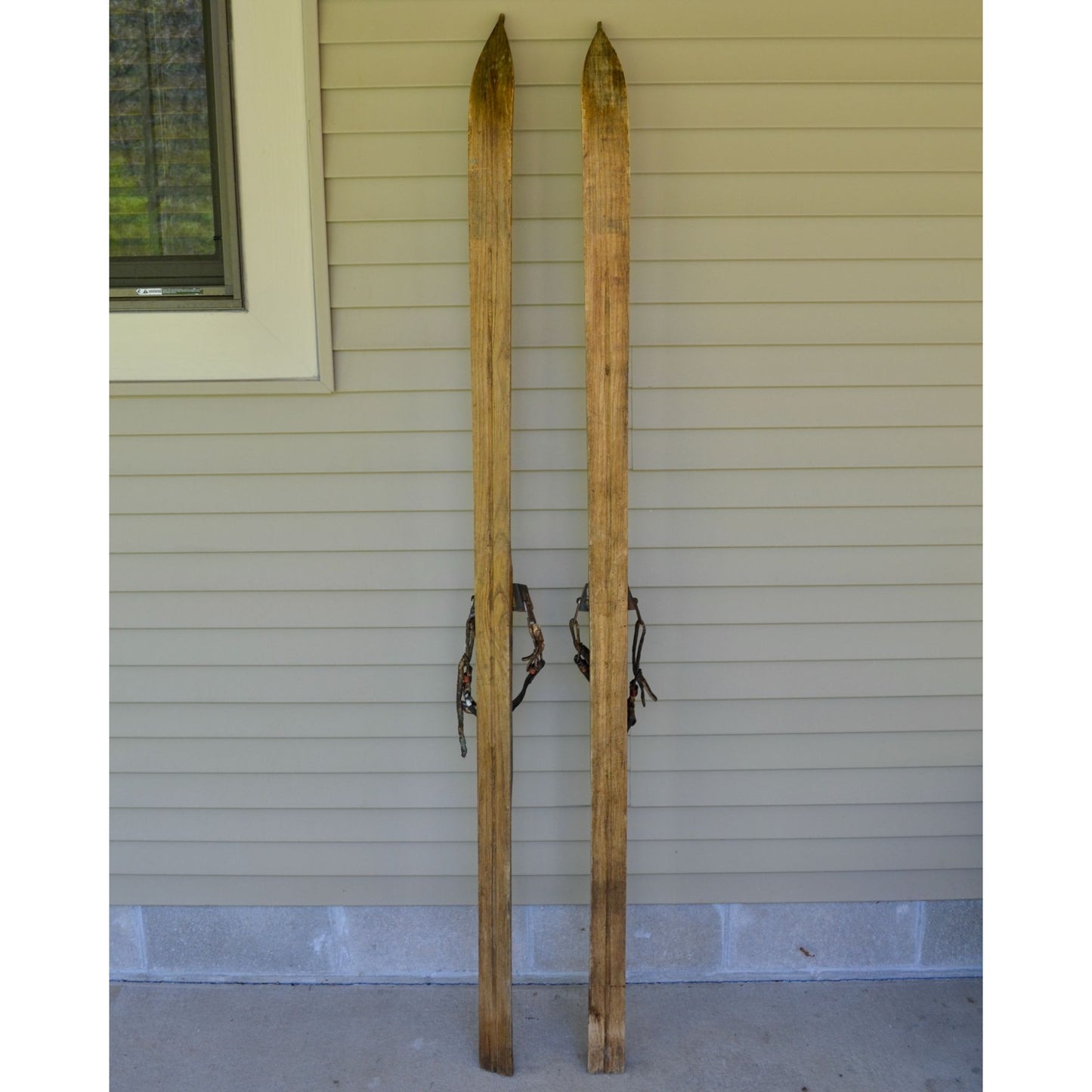 Vintage Wood Snow Skis Downhill Wooden Alpine Skiing 76" Antique 1930's-1940's