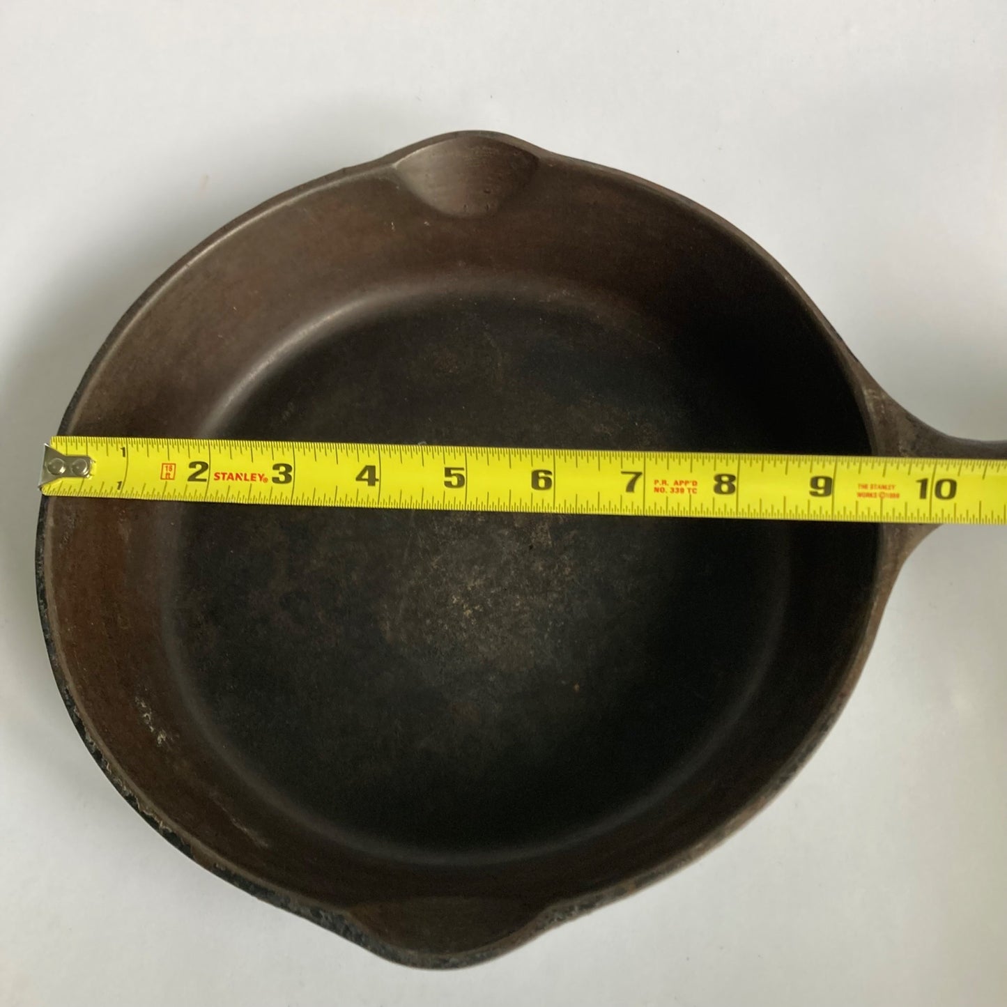 Vintage 9-3/4 Inch Cast Iron Skillet No. 7 A