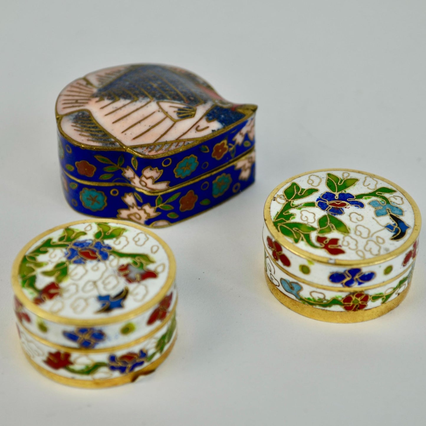 3 Vintage Cloisonné Trinket Pill Boxes Set Fish & Floral Enamel Bronze