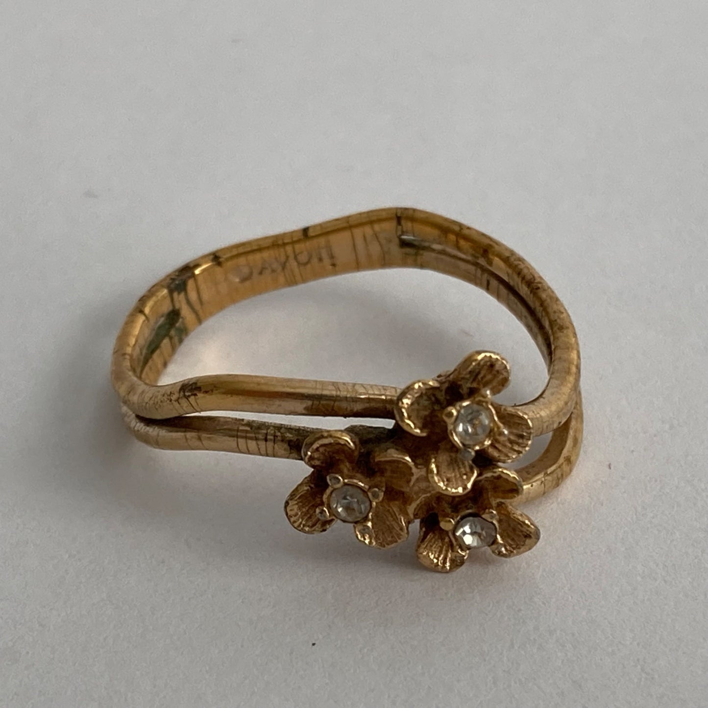 Vintage Avon Flower Brights Goldtone Ring Size 6