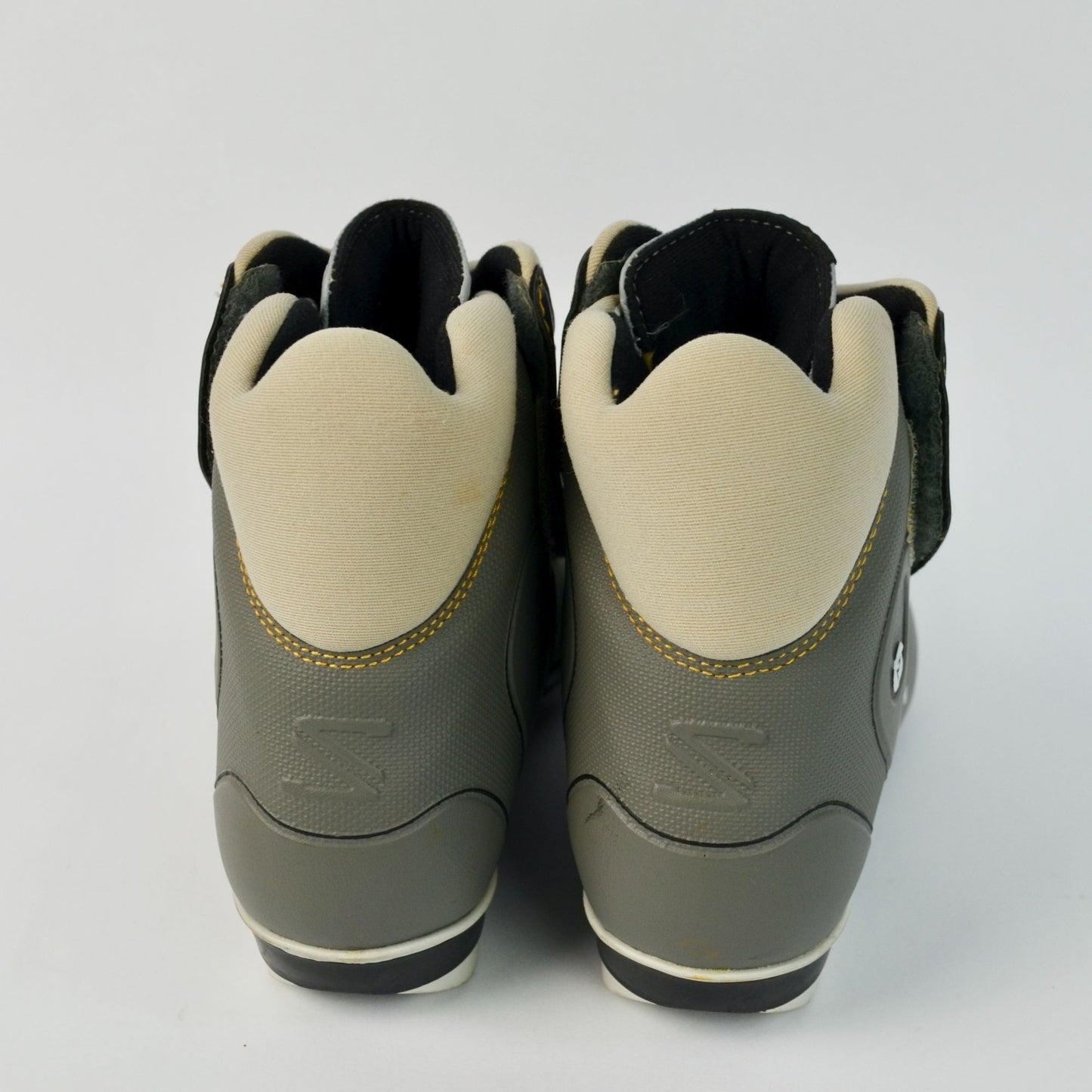 Salomon E4 Cross Country Ski Boots EU Size 41 SNS Profil Nordic Gray