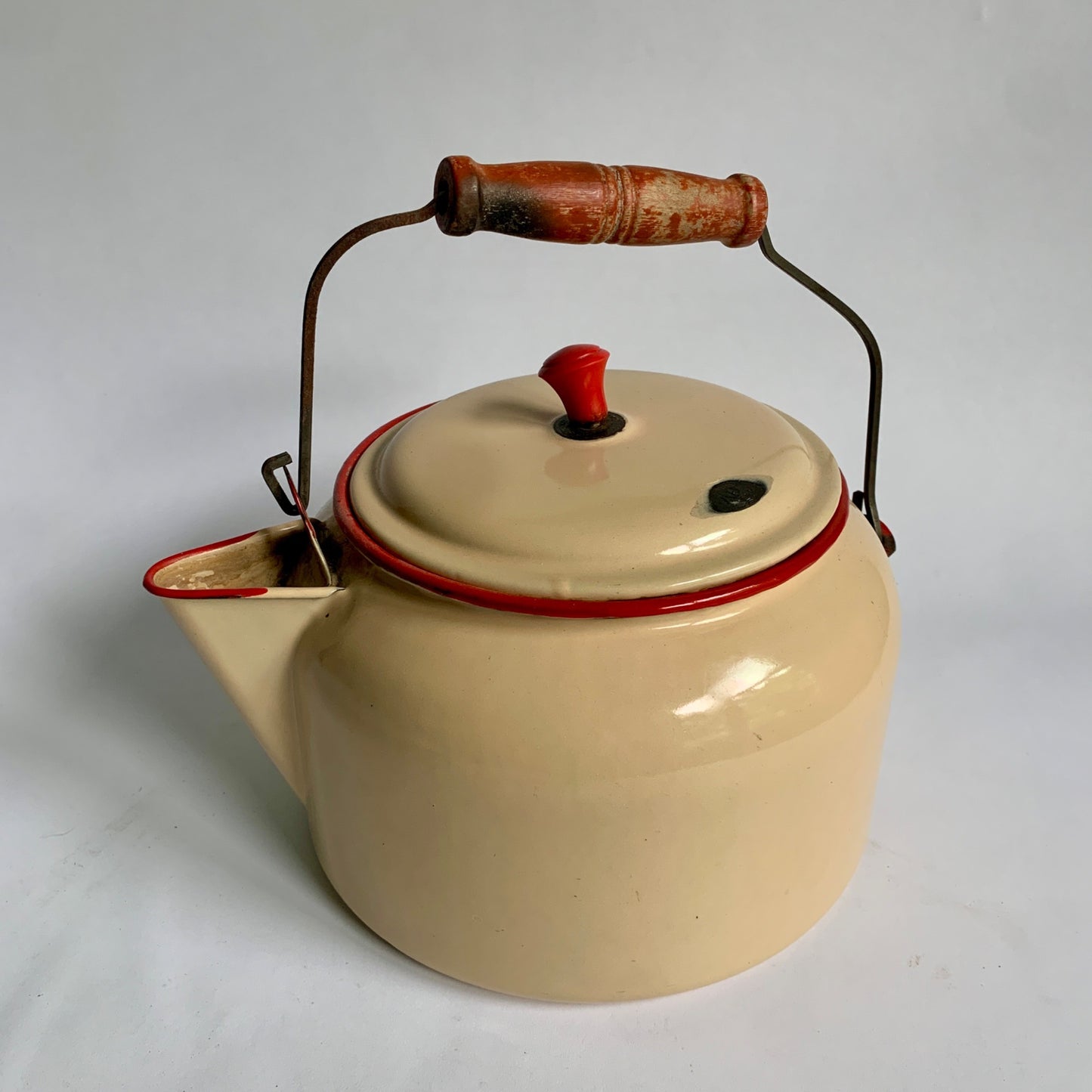 Vintage Enameled Tea Kettle Beige Red Wooden Handle Enamelware