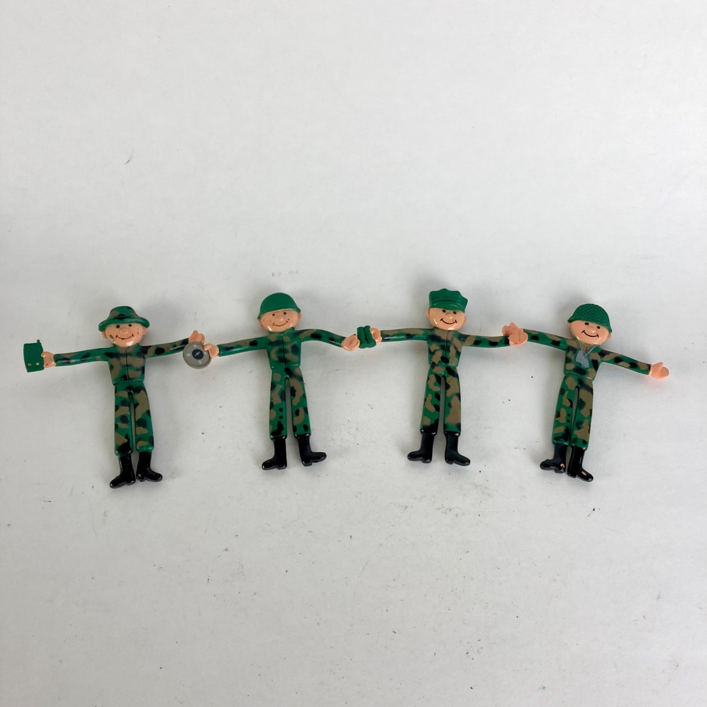 Vintage Flexible Army Men Toy Soldiers Bendable Set of 4