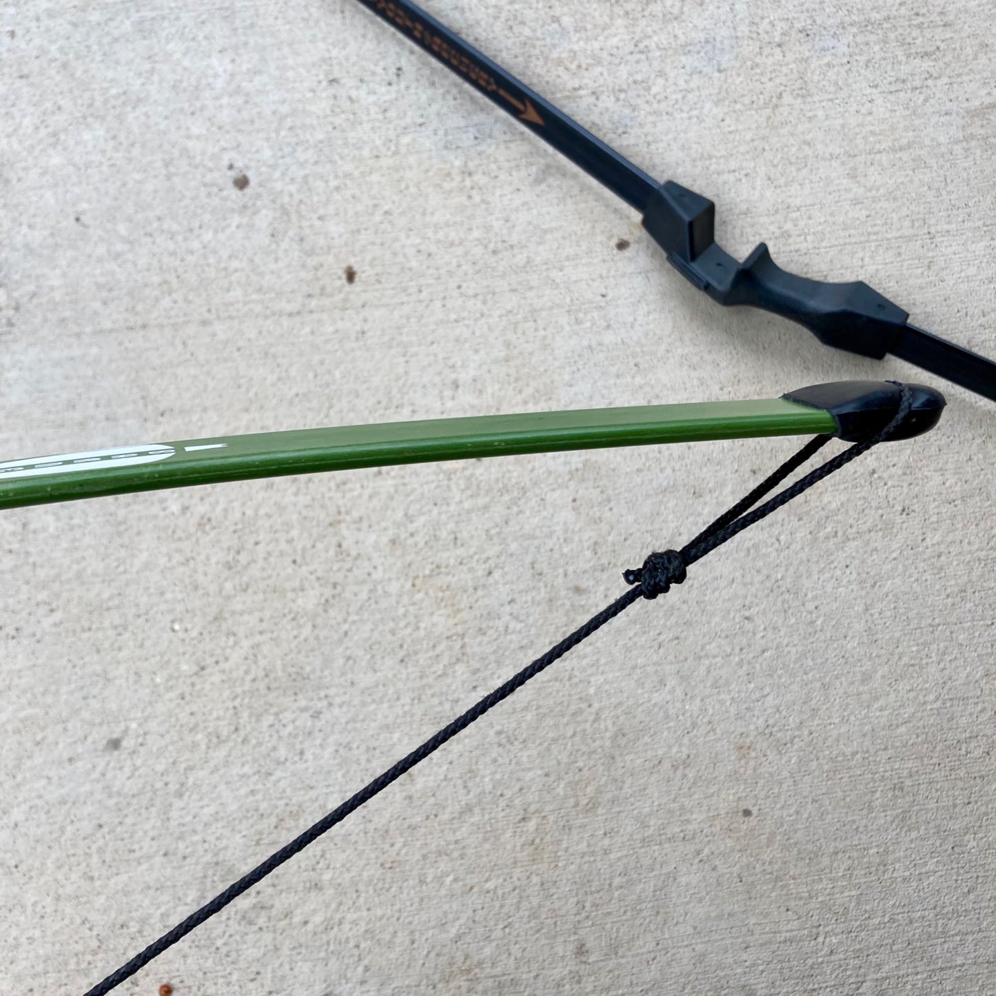 Lot 2 Barnett Youth Archery Bows Fiberglass Black Green 48"