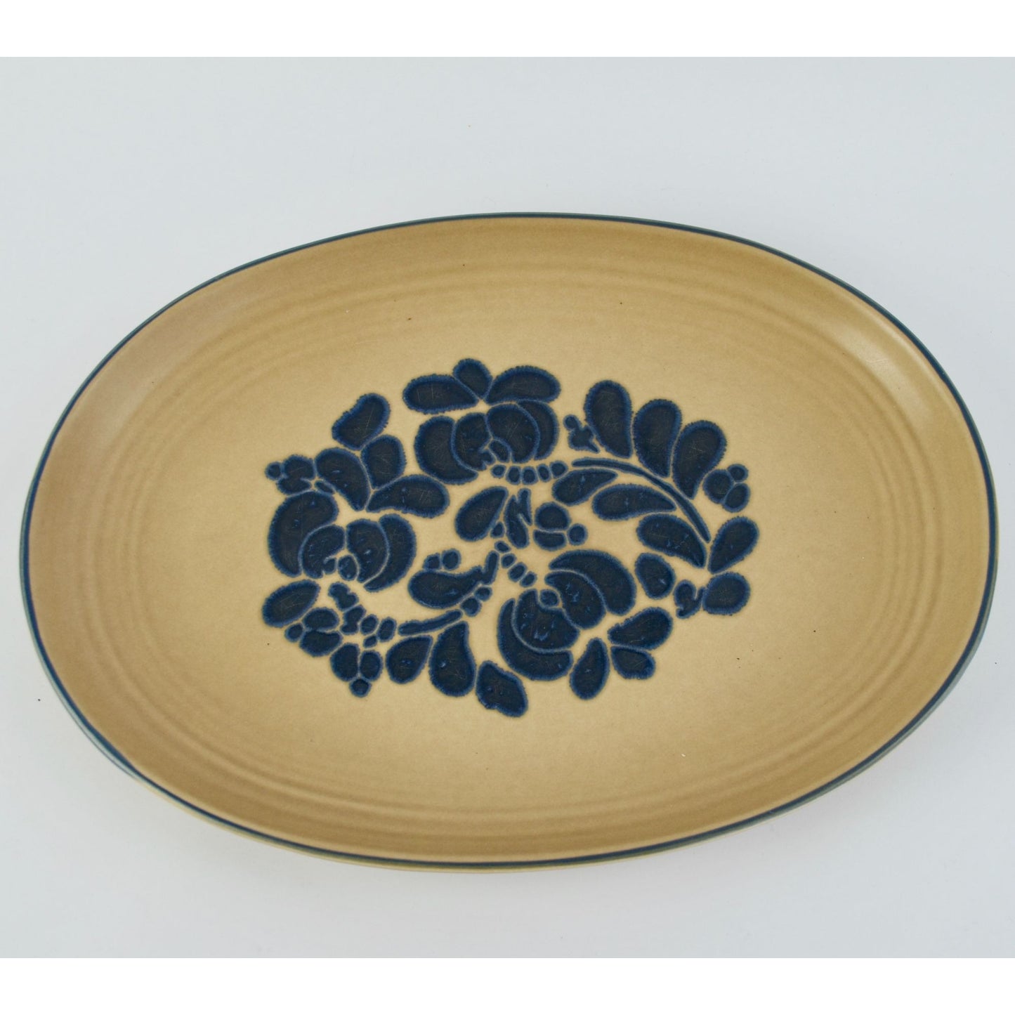 Vintage Pfaltzgraff FOLK ART 14” Oval Platter (USA Castle Mark)