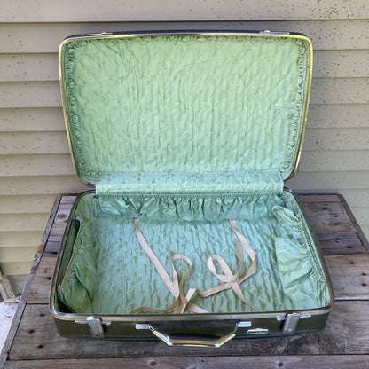 Set 2 Vintage American Tourist Tiara Suitcases Green Hard Shell Luggage NO KEY