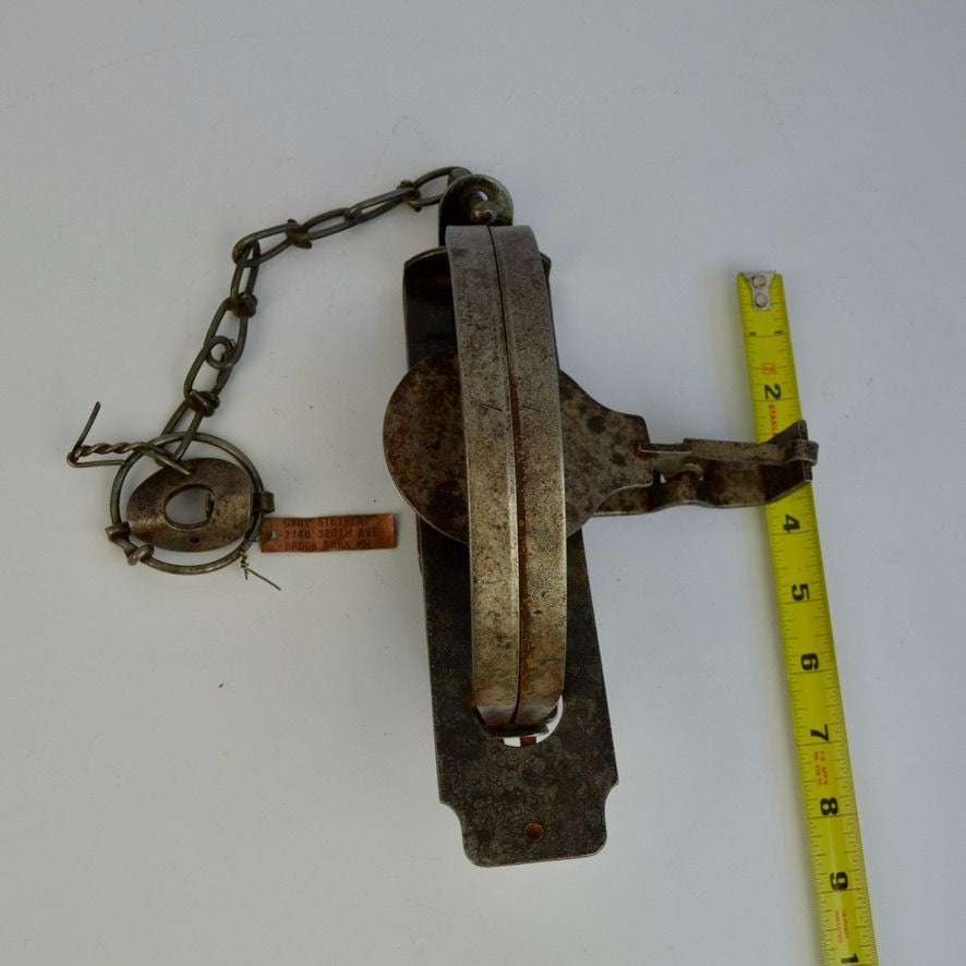 Vintage Victor #4 Jump Trap Underspring Oneida No. 4 Beaver Otter