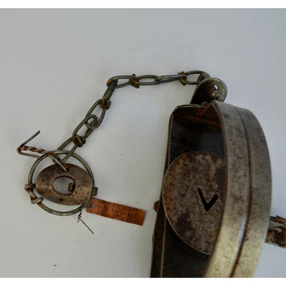 Vintage Victor #4 Jump Trap Underspring Oneida No. 4 Beaver Otter