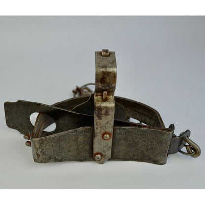 Vintage Victor #4 Jump Trap Underspring Oneida No. 4 Beaver Otter