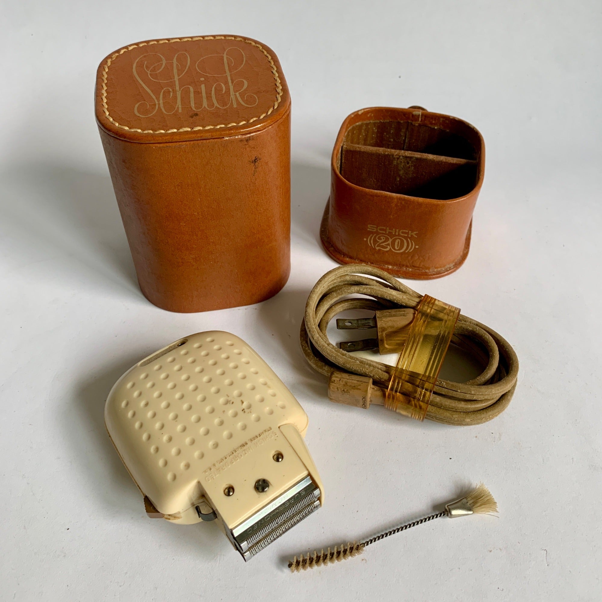 Schick Vintage Men's Razor with Original Case Brush & Power Cord 1950s ...
