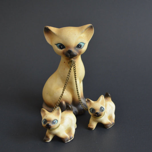 Victoria Ceramics Japan Siamese Cat Kittens Chained Vintage Figurine