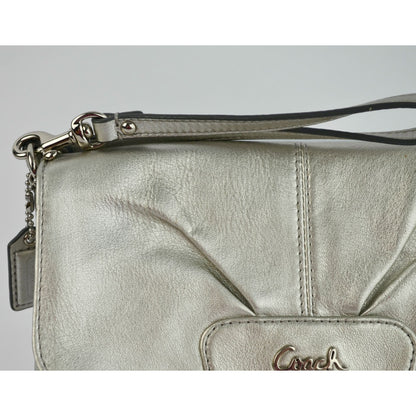 Coach Ashley Metallic Silver Leather Wristlet WITH HANGTAG