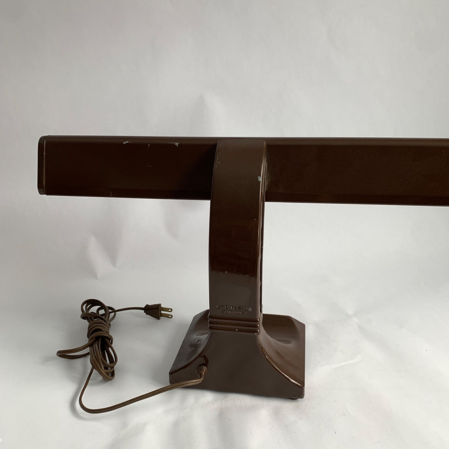 Vintage Lite Master Brown Metal Desk Lamp Wide WORKS!