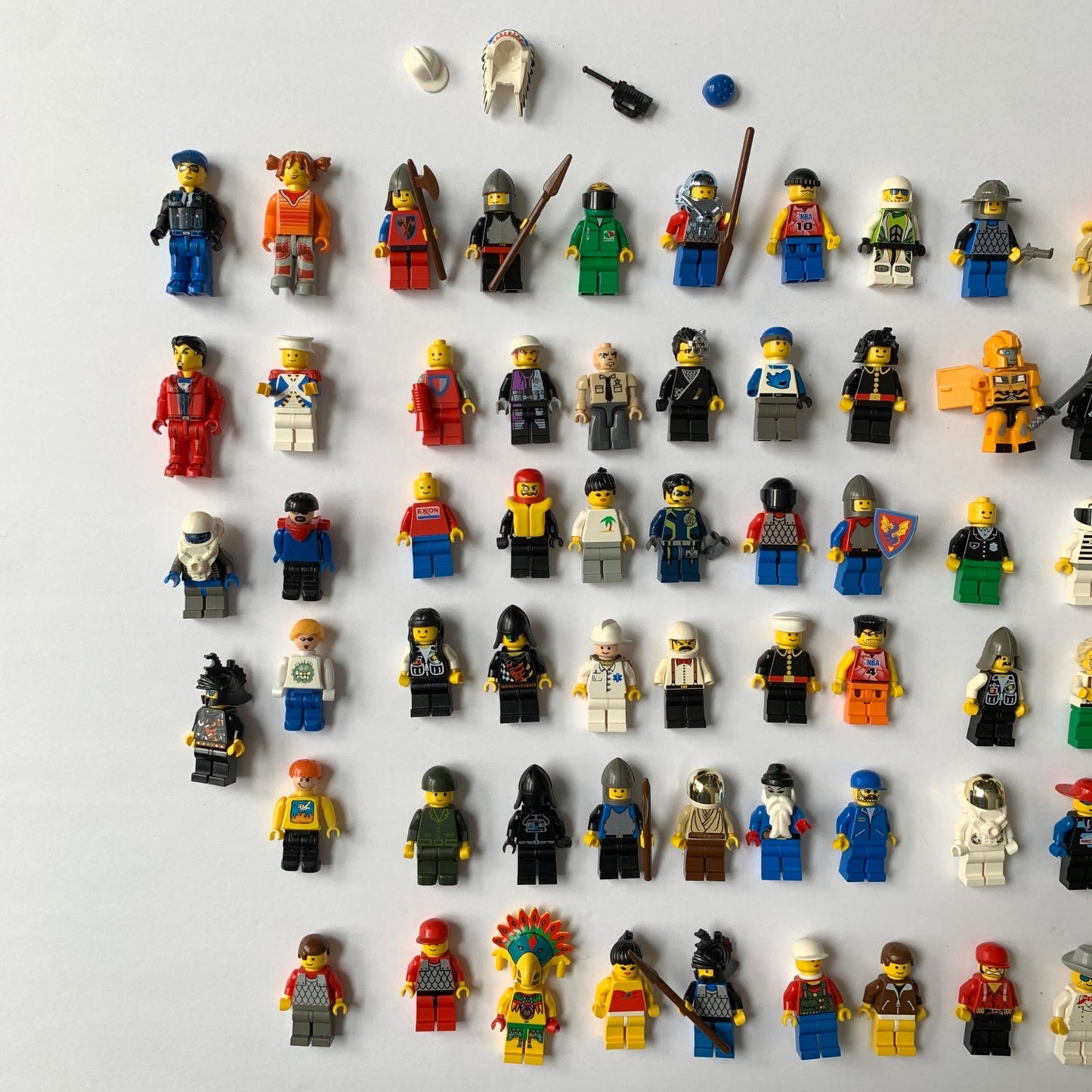 Lego Minifigures LARGE Lot of 88 Vintage