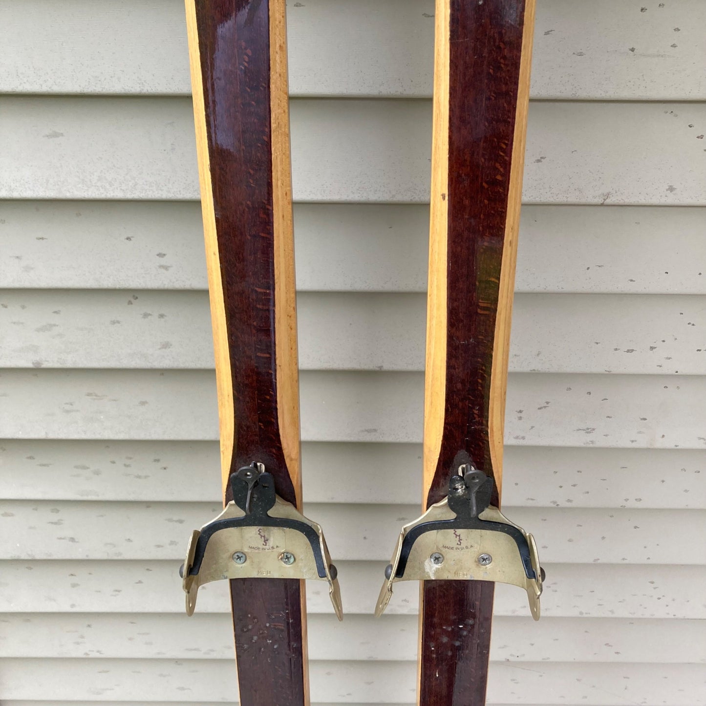Vintage Madshus Wood Cross Country Skis 205 cm w/3-Pin Bindings Nordic Skiing
