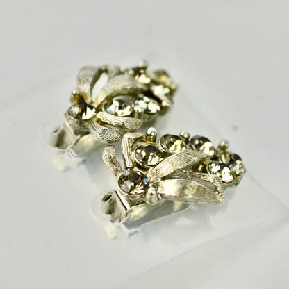 Vintage Silver Ribbon Pattern Rhinestone Clip On Earrings
