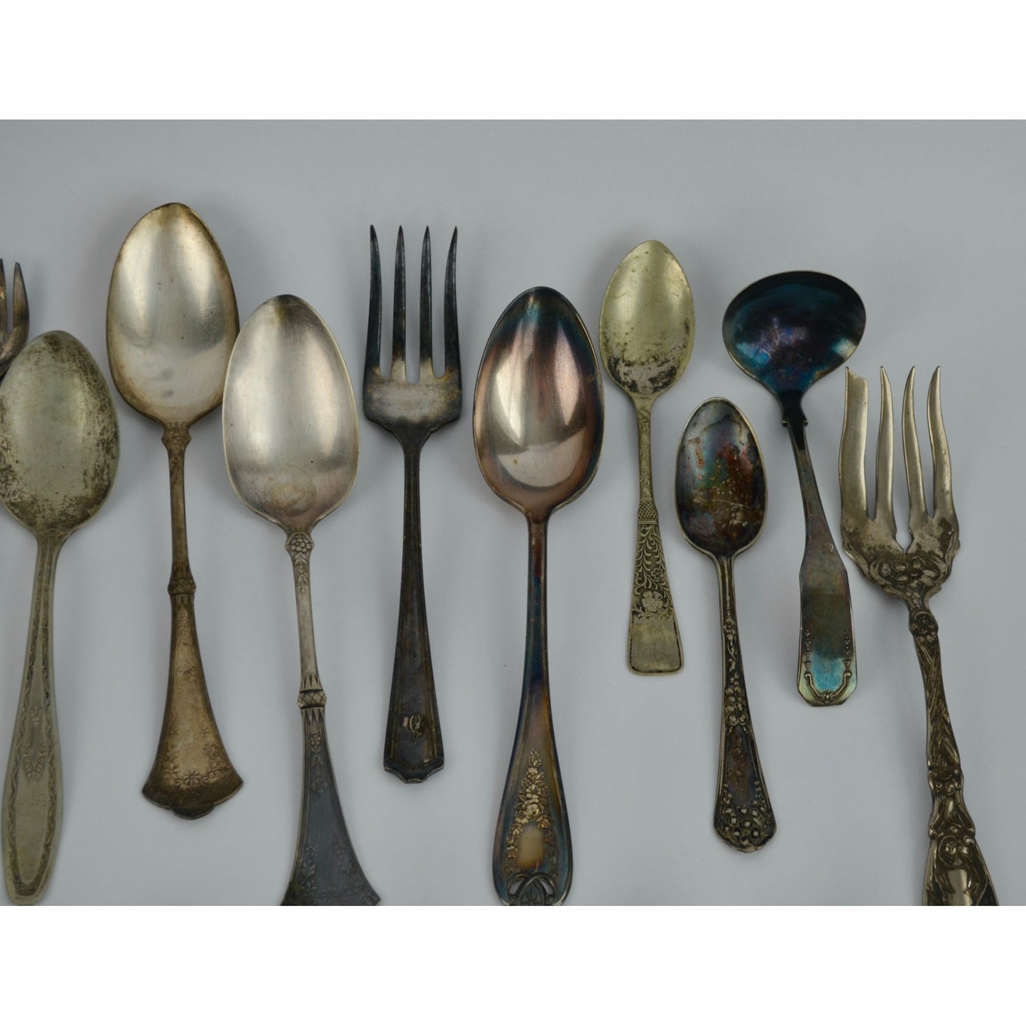 Large Lot 44 Vintage Antique Silverware Flatware Mixed Brands Patterns