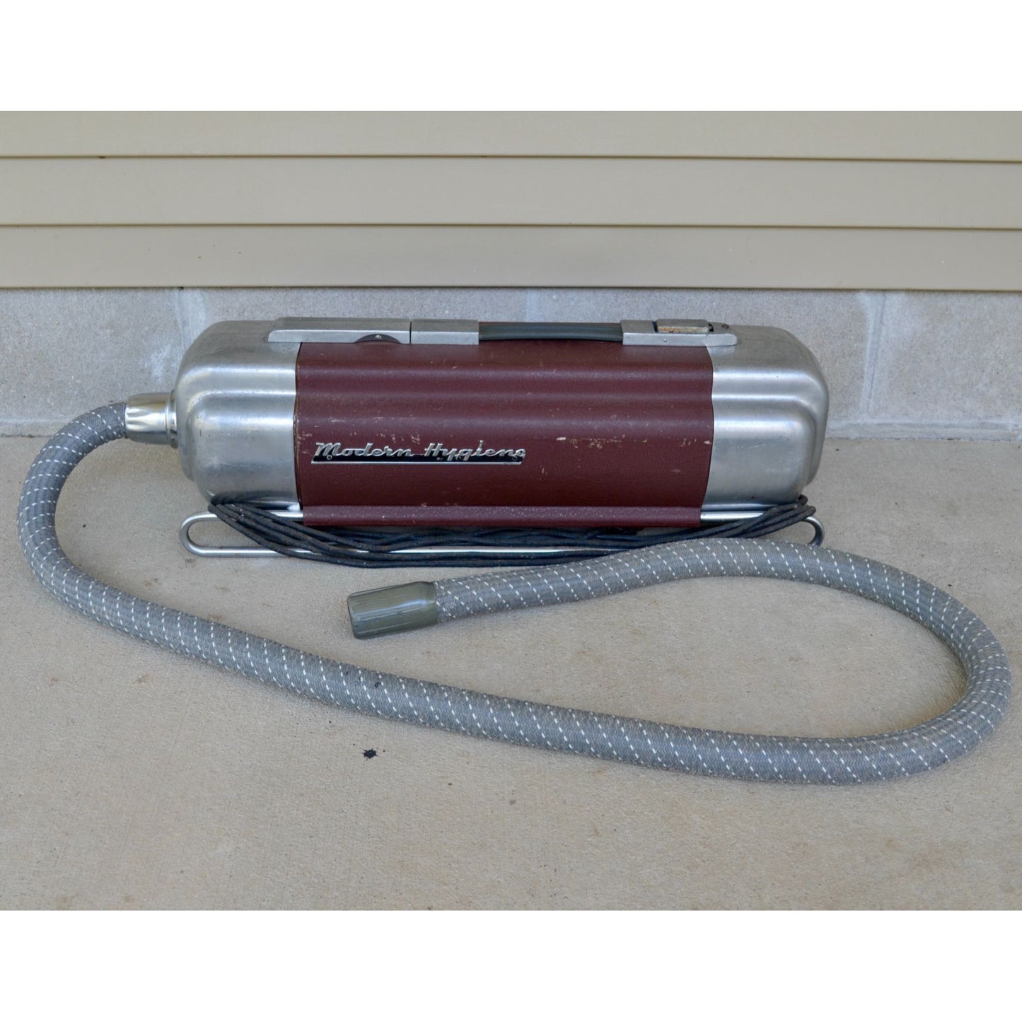 Vintage Modern Hygiene Model 240 Vacuum Cleaner FOR PARTS OR REPAIR