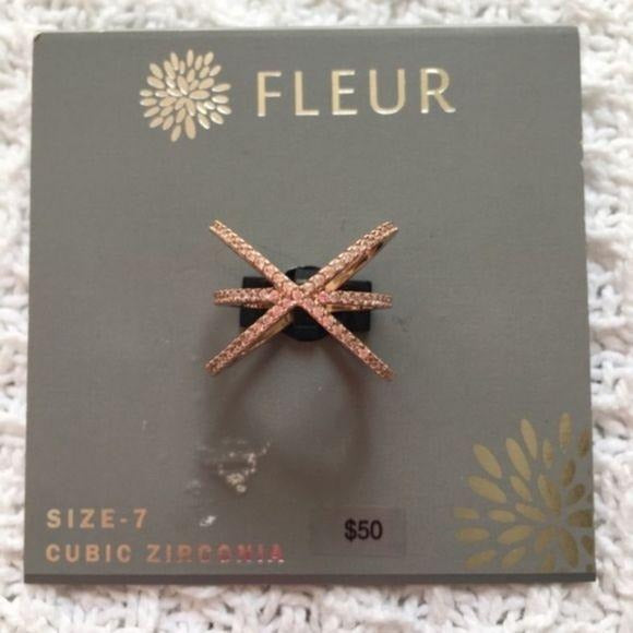New Fleur Rose Gold Criss Cross Ring Size 7