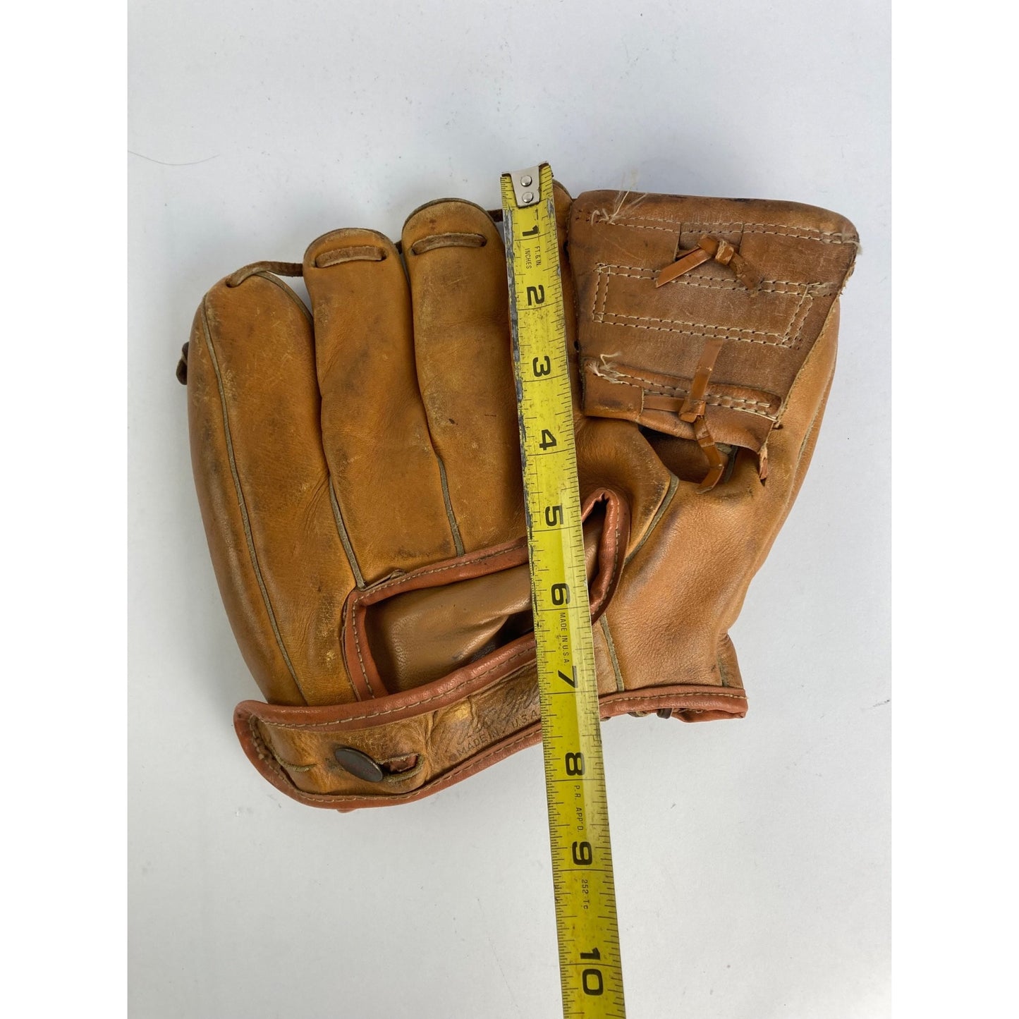 Vintage MacGregor Johnny Kucks NY Yankees DG921 Baseball Glove Mitt