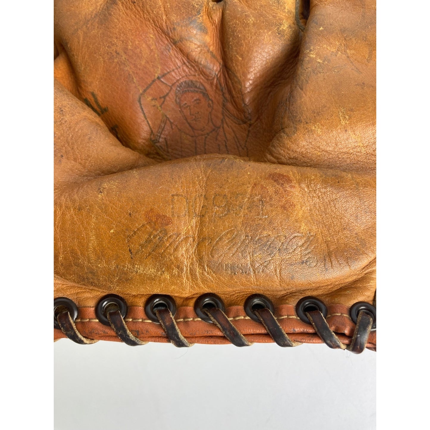 Vintage MacGregor Johnny Kucks NY Yankees DG921 Baseball Glove Mitt