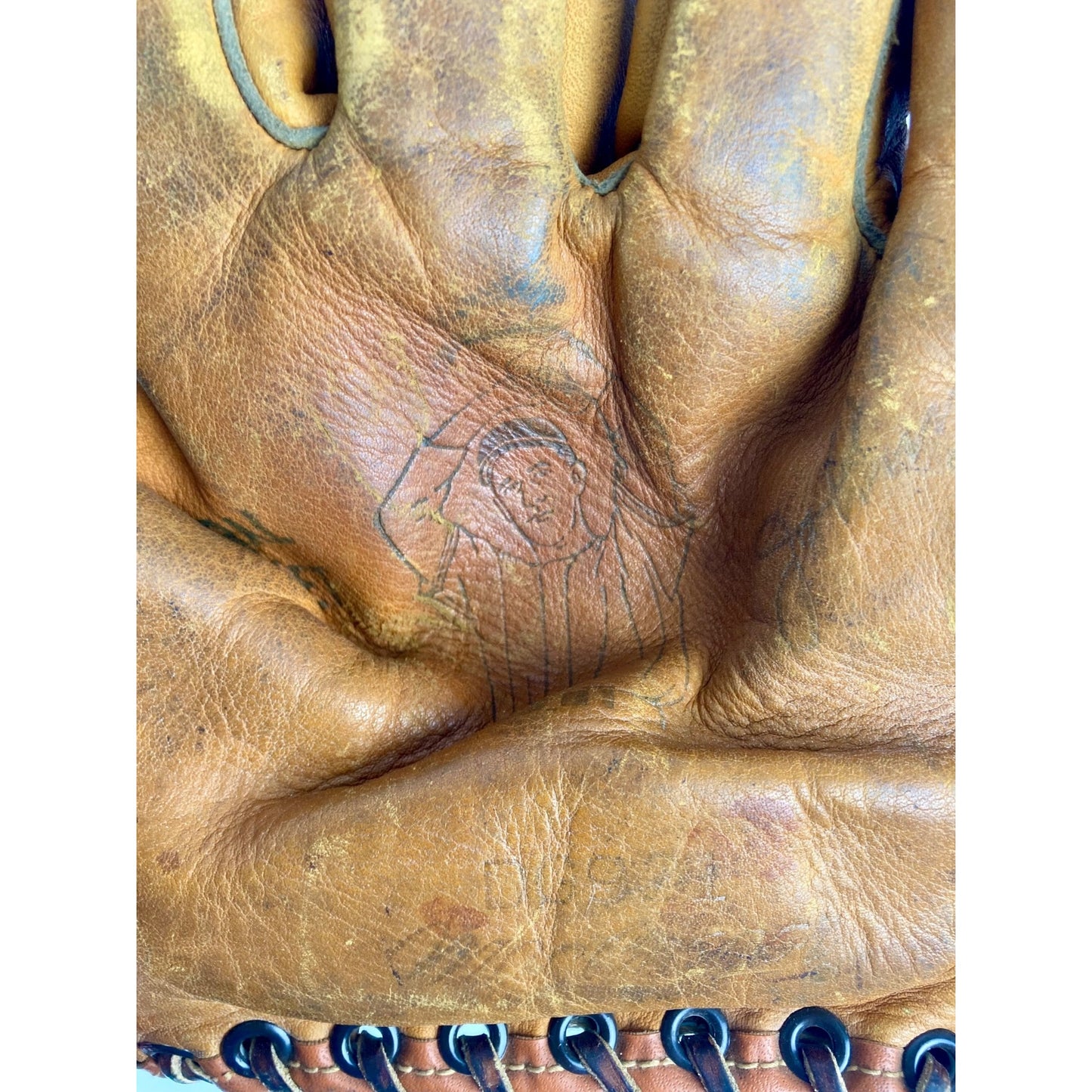Vintage MacGregor Johnny Kucks NY Yankees DG921 Baseball Glove Mitt
