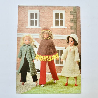 Mary Maxim Doll's Fashions Patterns 7982 1979 Book