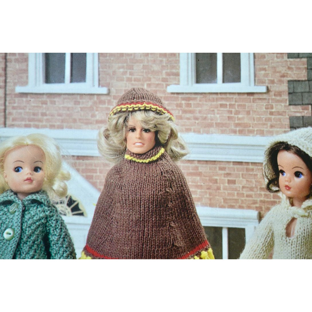 Mary Maxim Doll's Fashions Patterns 7982 1979 Book