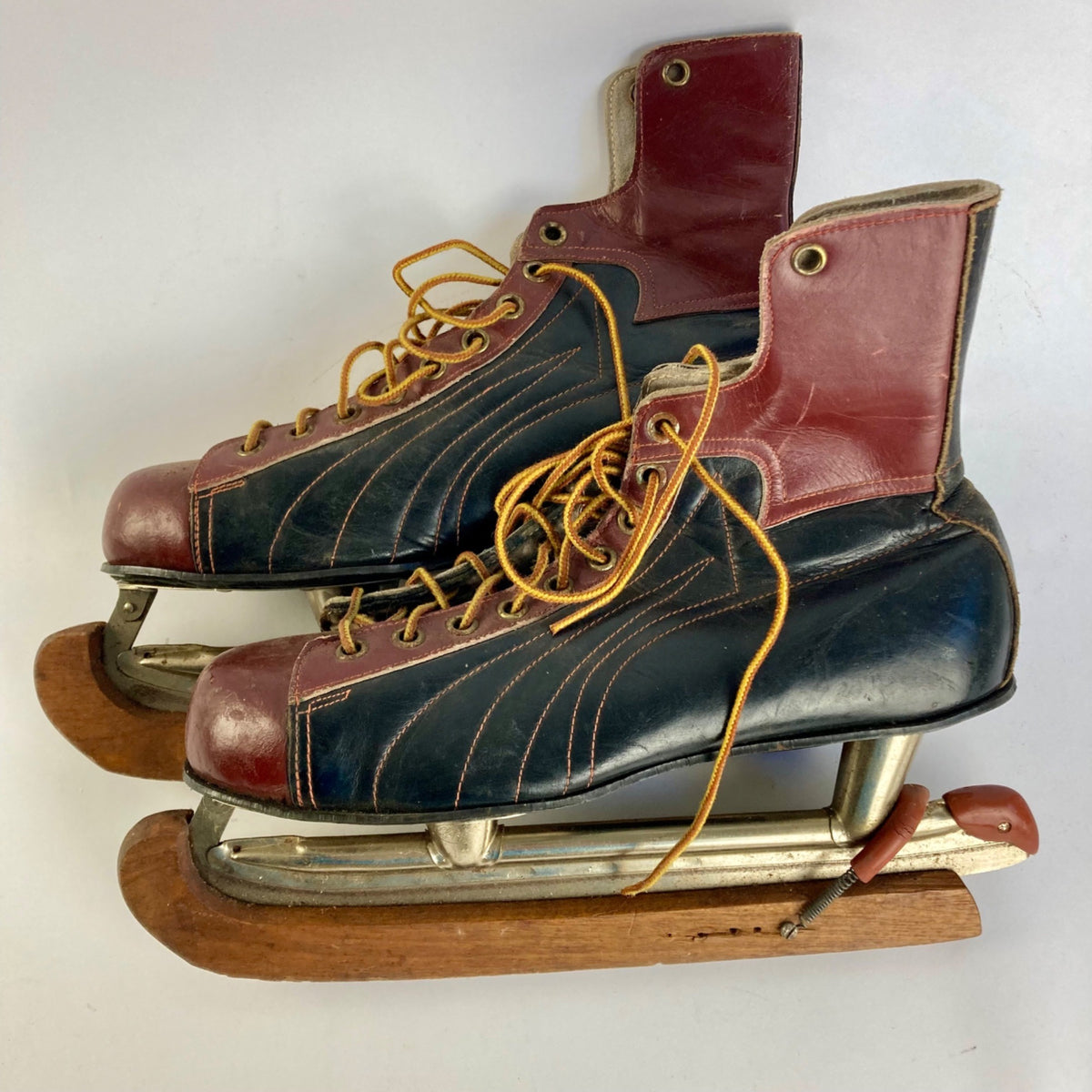 Vintage 1960's Clipper Leather Hockey Ice Skates Men's Size 12 Two-Tone