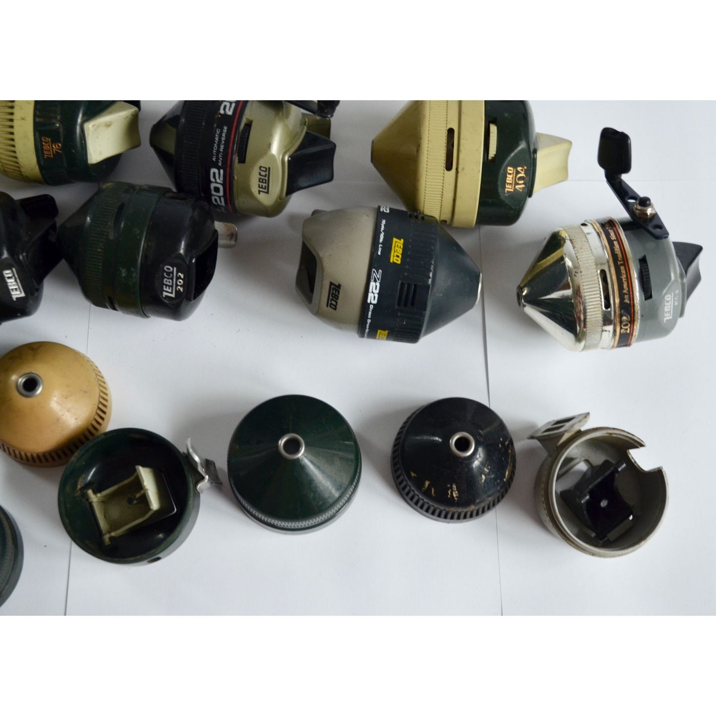 Large Lot Vintage Zebco Reel Parts Lot 202 101 76 Fishing FOR PARTS OR REPAIR
