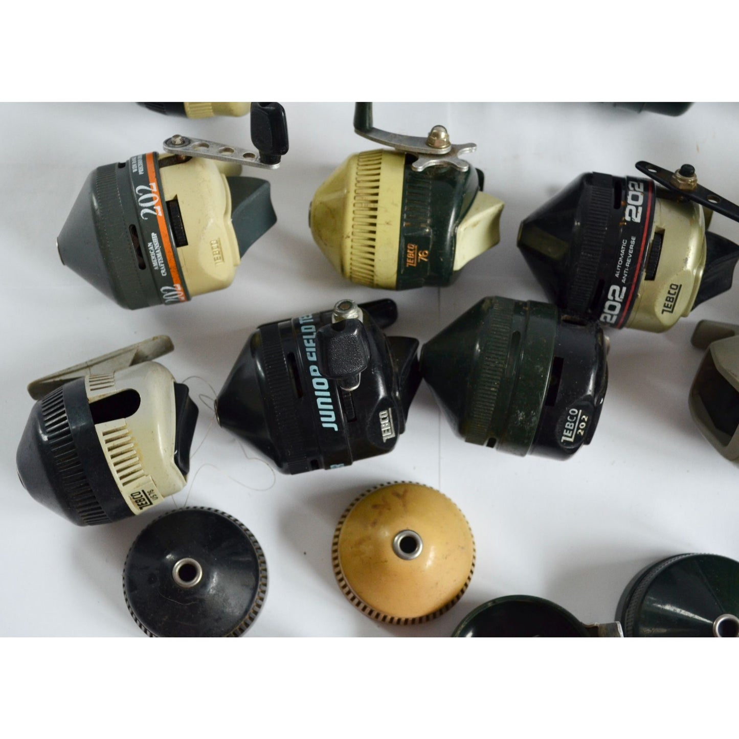 Large Lot Vintage Zebco Reel Parts Lot 202 101 76 Fishing FOR PARTS OR REPAIR