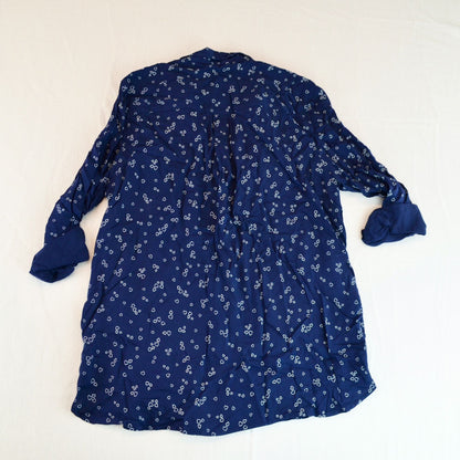 GAP Print Utility Drapy Boyfriend Shirt Tiny Heart White Blue New Large