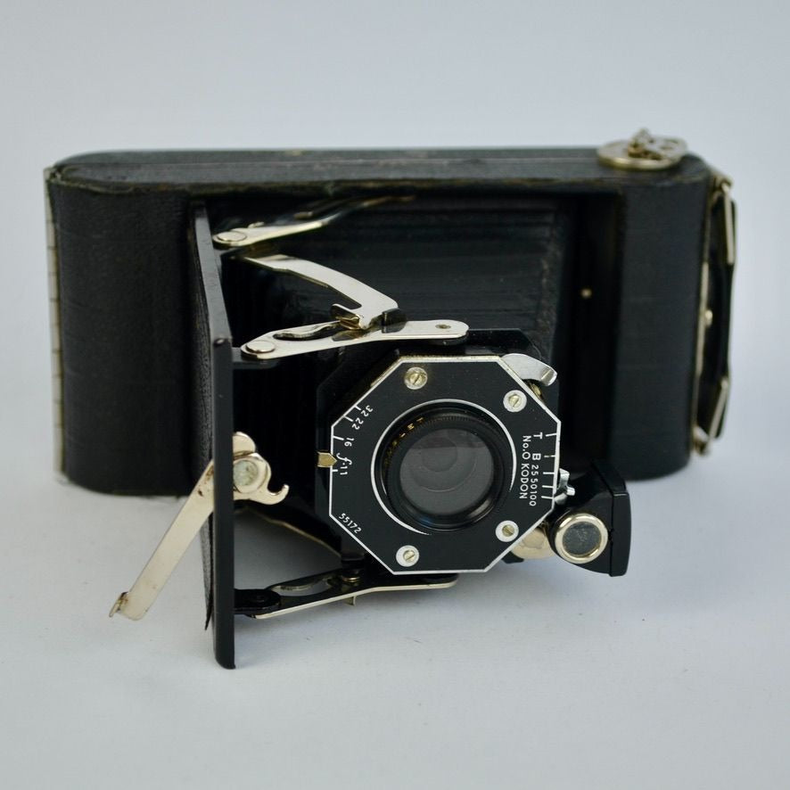 Vintage Electronics – Sunrise Pickers