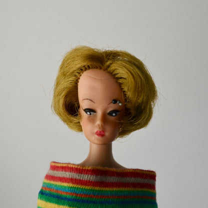 Mattel Dawn and her Friends Doll Case WITH DOLLS Clothing And Accessories