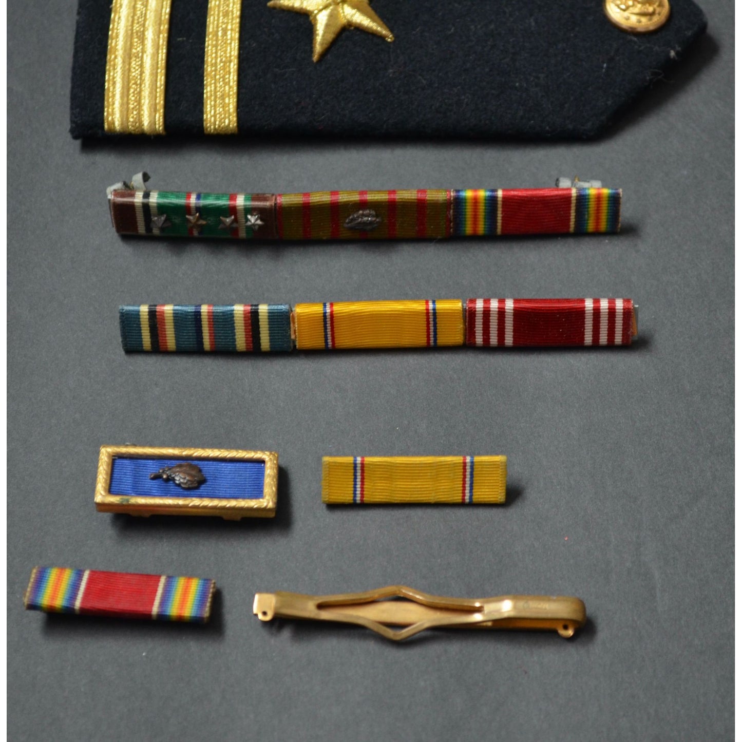 Lot Military Ribbons & Shoulder Epaulette US Army Vintage