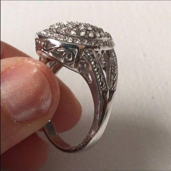 New Genuine Diamond & Crystal Teardrop Ring Silver Size 5